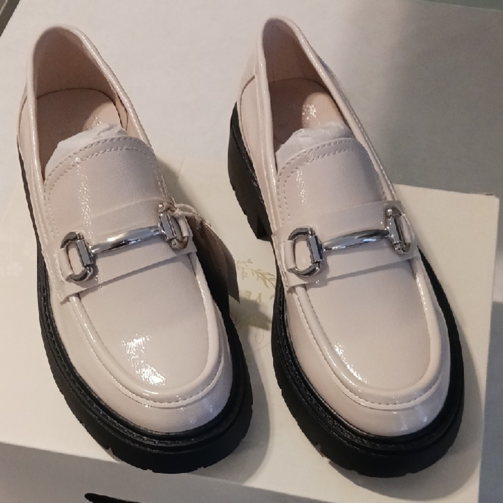 Elegant Cream Loafers with Black Soles